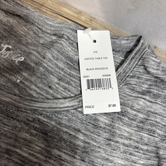 5/$20! Justice Girls Gray Heart Tee Shirt Black Pink White - Picture 6 of 6